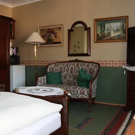 Guest house Bomberg 3*