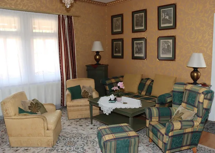 Bomberg Guest house 3*