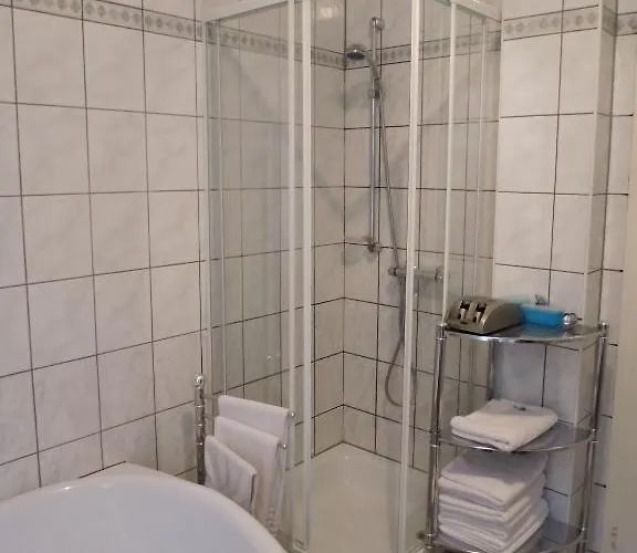 Guest house Bomberg 3*